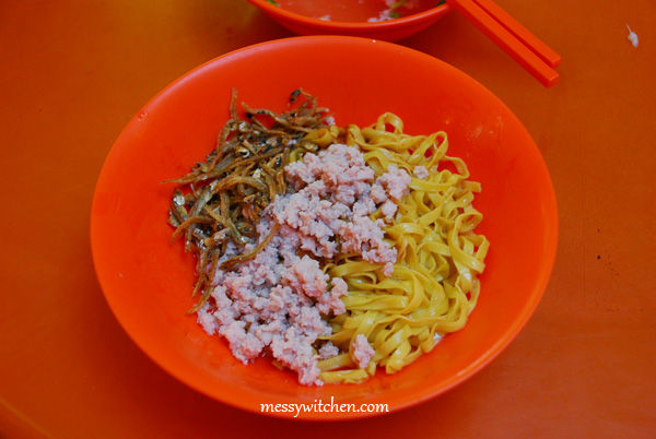 Minced Meat Noodle (Dry) @ Yan Kee Noodle House, Maxwell Road Food Centre Singapore